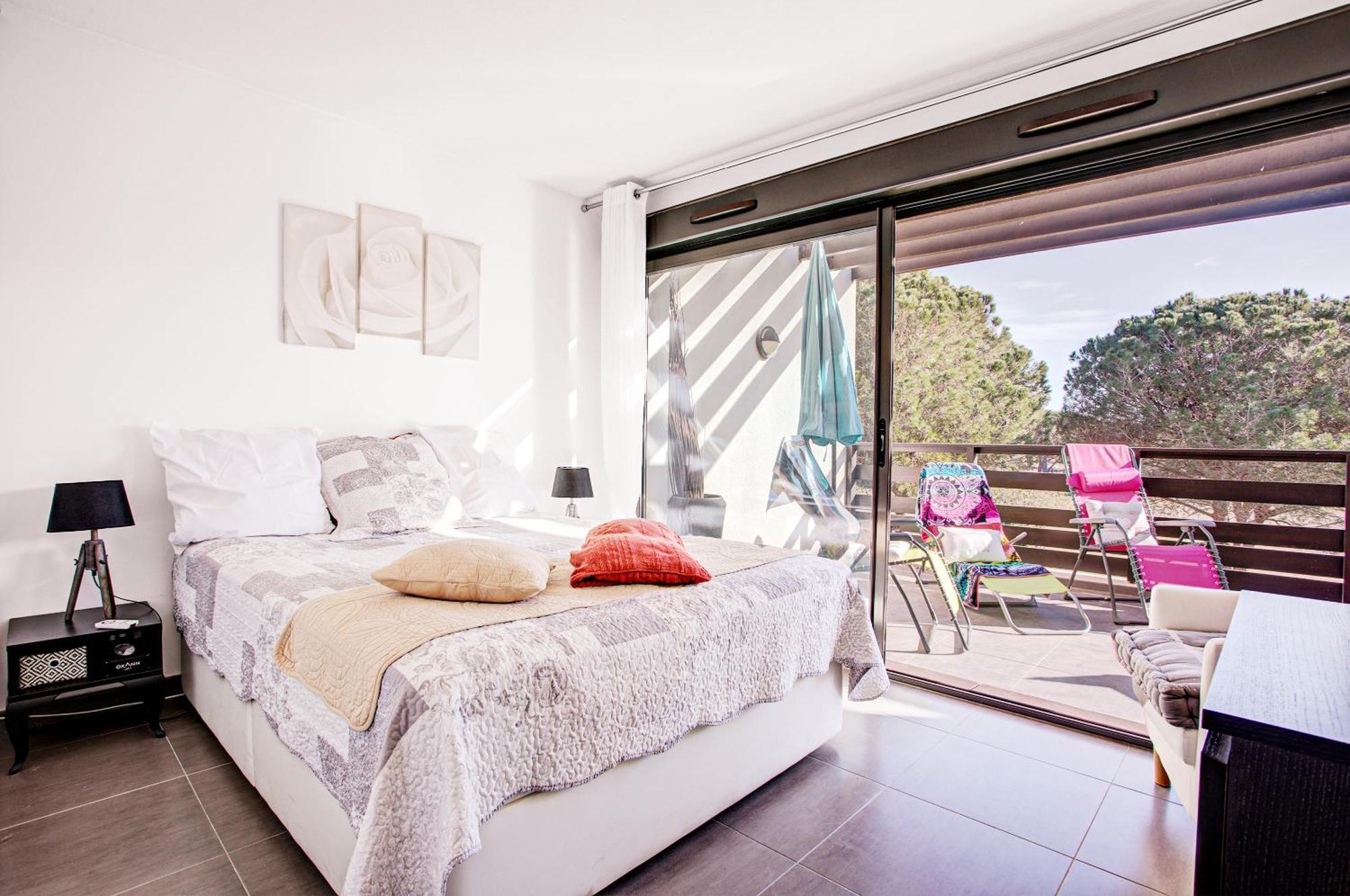 Vert Paradis - Vue Apaisante Sur Golf, Pins Parasols, 2E Etage - 80 M2 Dont Terrasse Avec Pergola, 2 Chambres, 3Et Iles, 3 Clim, Wifi - Piscine, Parking Et Park A Velos, Ascenseur - En Option Linge, Menage - Pistes Cyclables, Mer A Proximite Saint-Cyprien  Ngoại thất bức ảnh